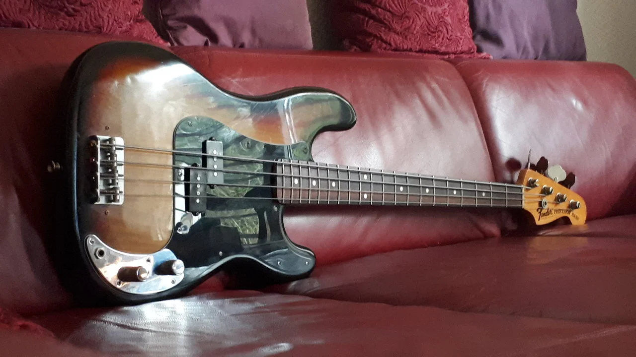 fender precision bass.webp