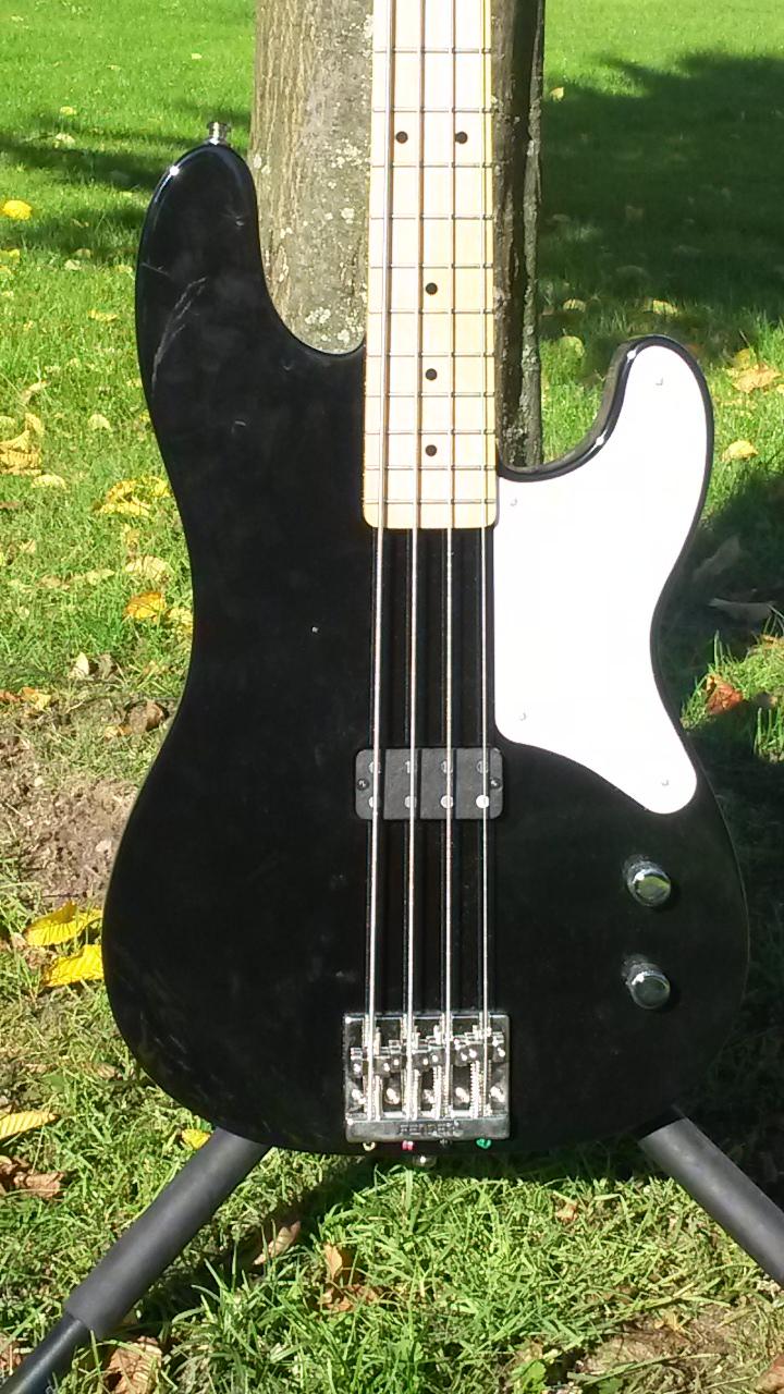 Fender2.jpg