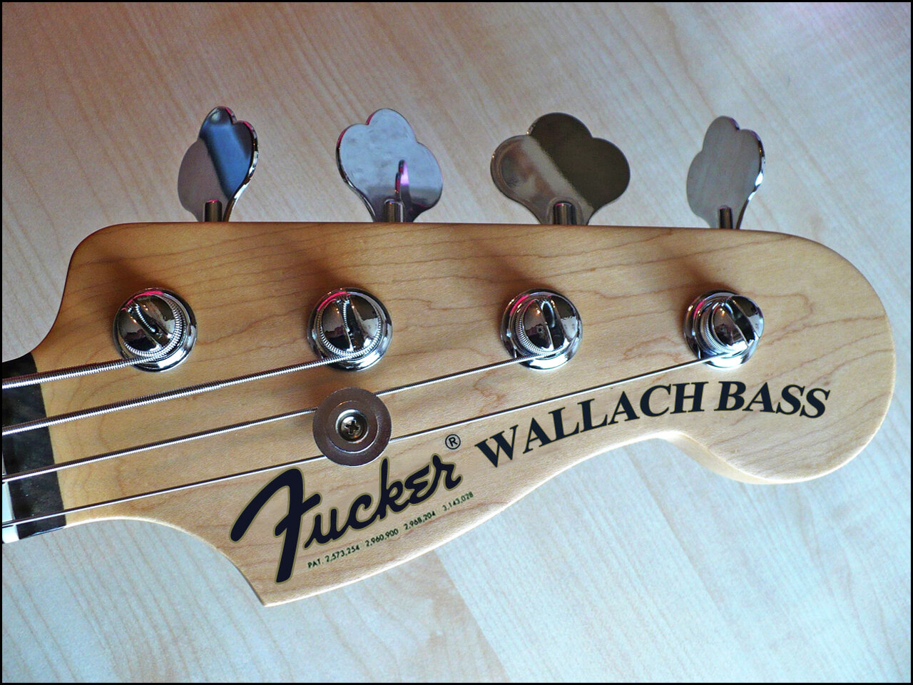 Fender_Kopfplatte12.jpg