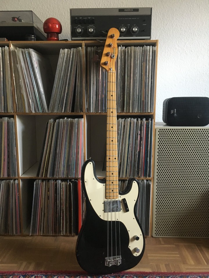 Fender_Tele_Bass_1974.JPEG