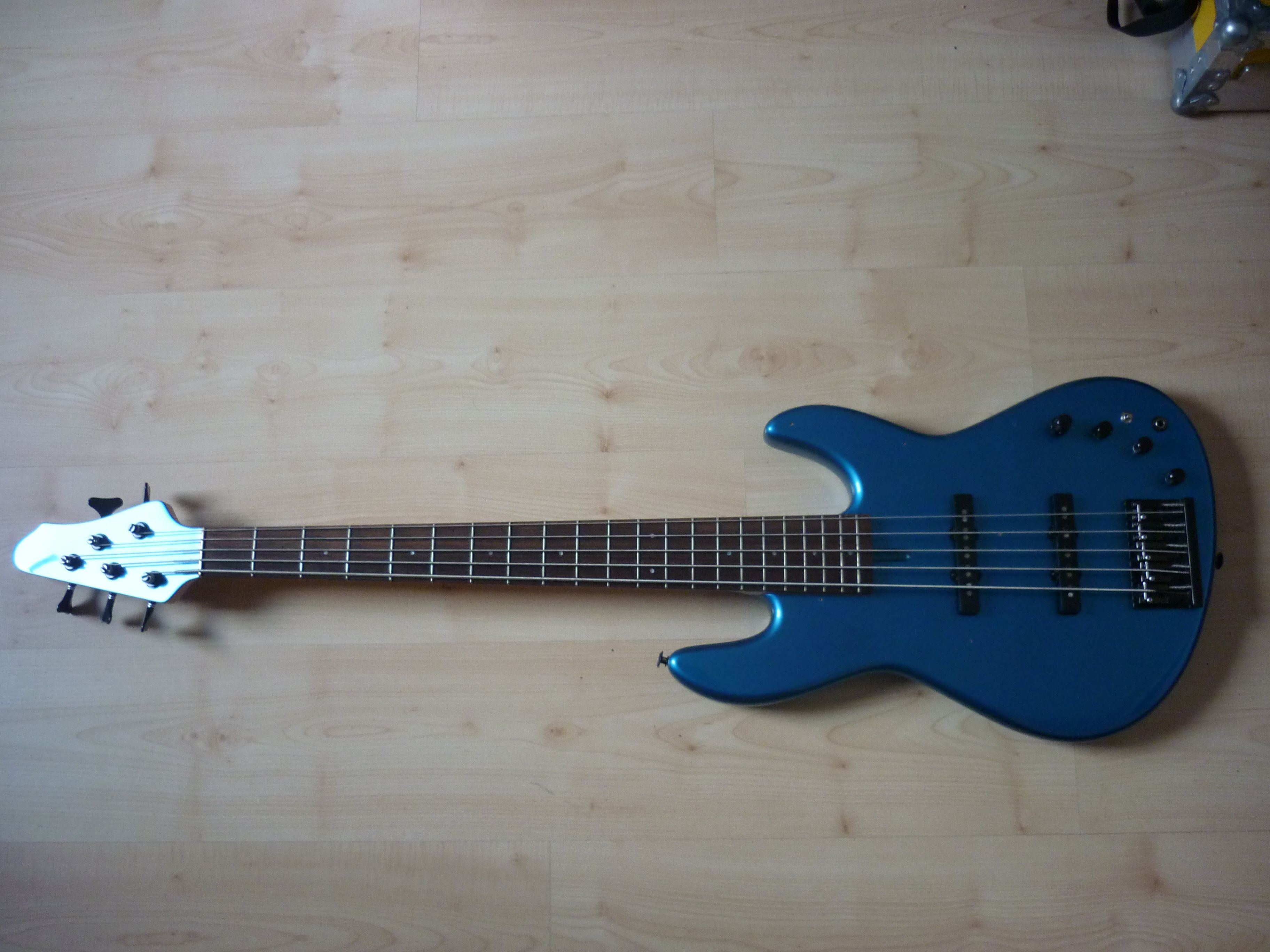 Fodera-blue-1.JPG