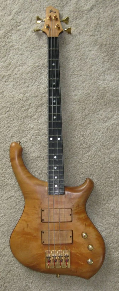 Formentera Jost-Bass shortscale.webp