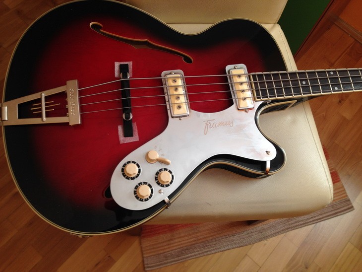 Framus Star Bass 5 150 002 mala.jpg