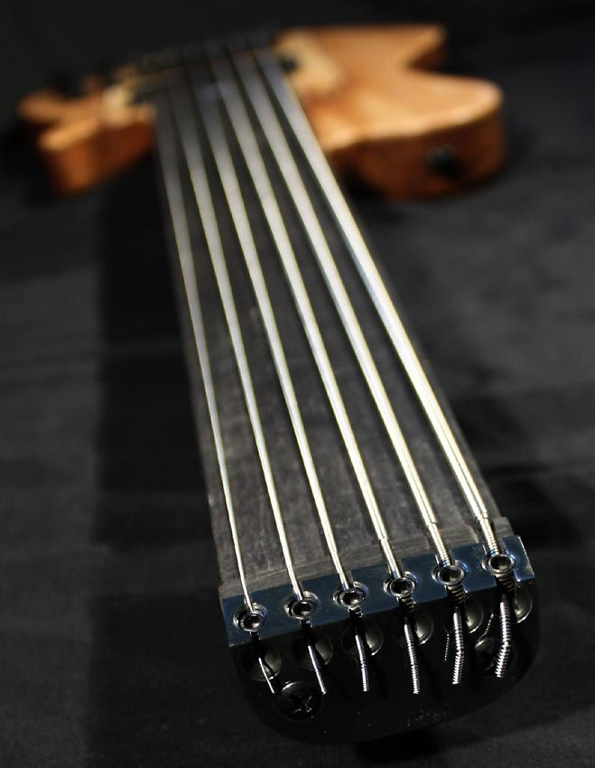 fretlesssc6head.jpg
