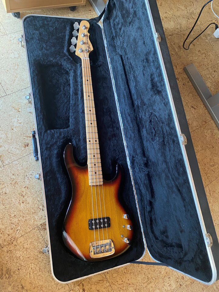 G&L.jpg