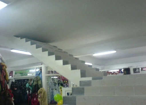 Gedeckelte-Treppe.webp