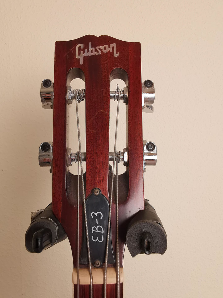 GibsonEB302.jpg