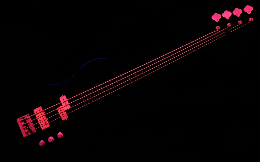 glowbassfretless.jpg