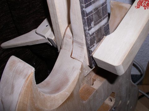 GlueingNeck1.jpg