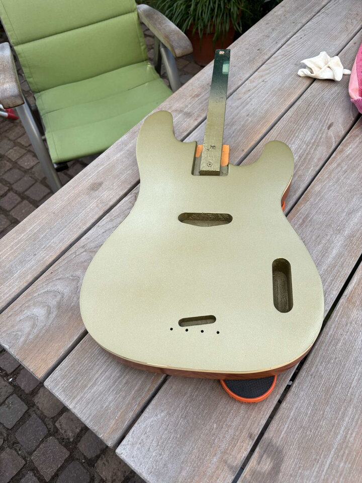 Goldtop2.jpg
