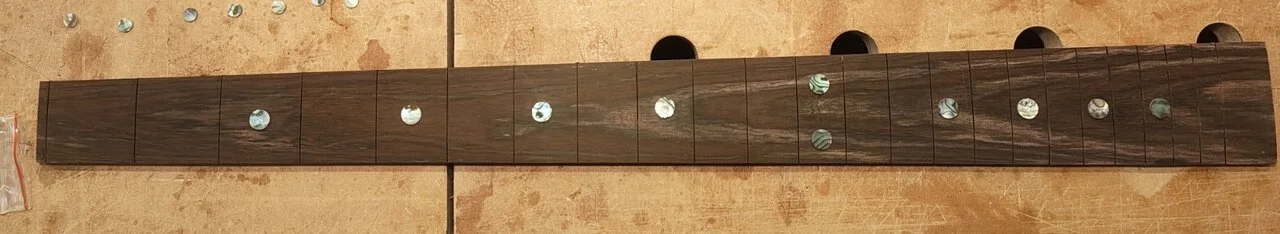 Griffbrett 3 klein.webp