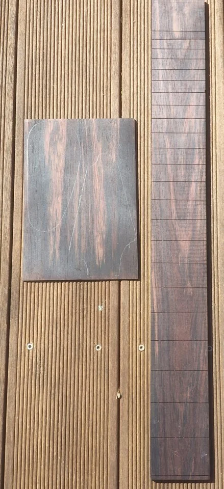 Griffbrett1 klein.jpg