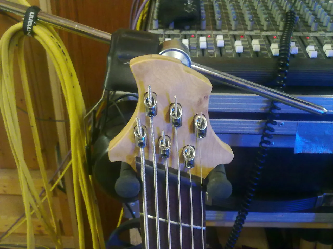 Headstock 4.webp