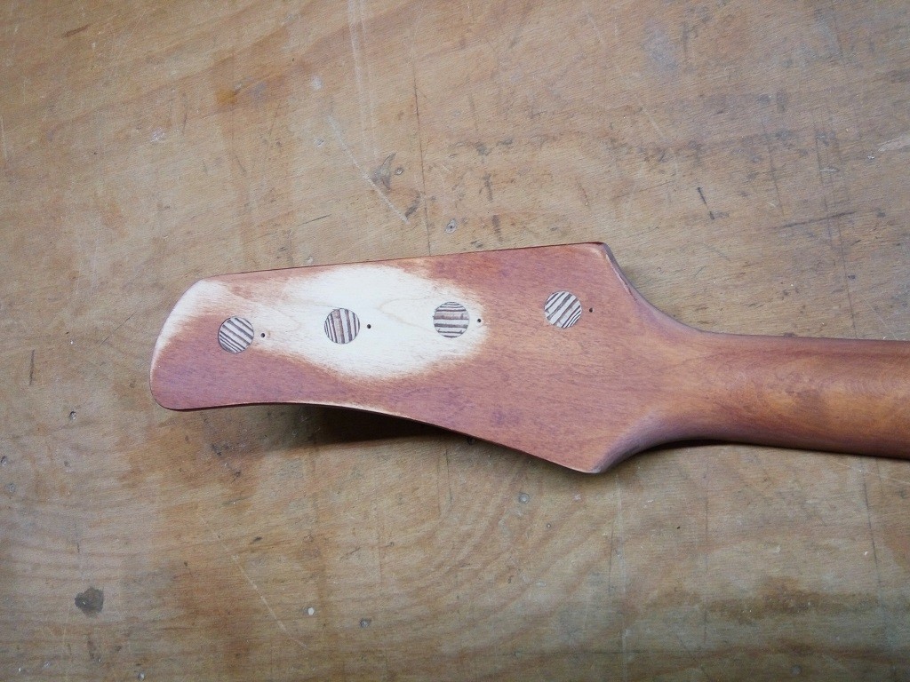 Headstock1.jpg