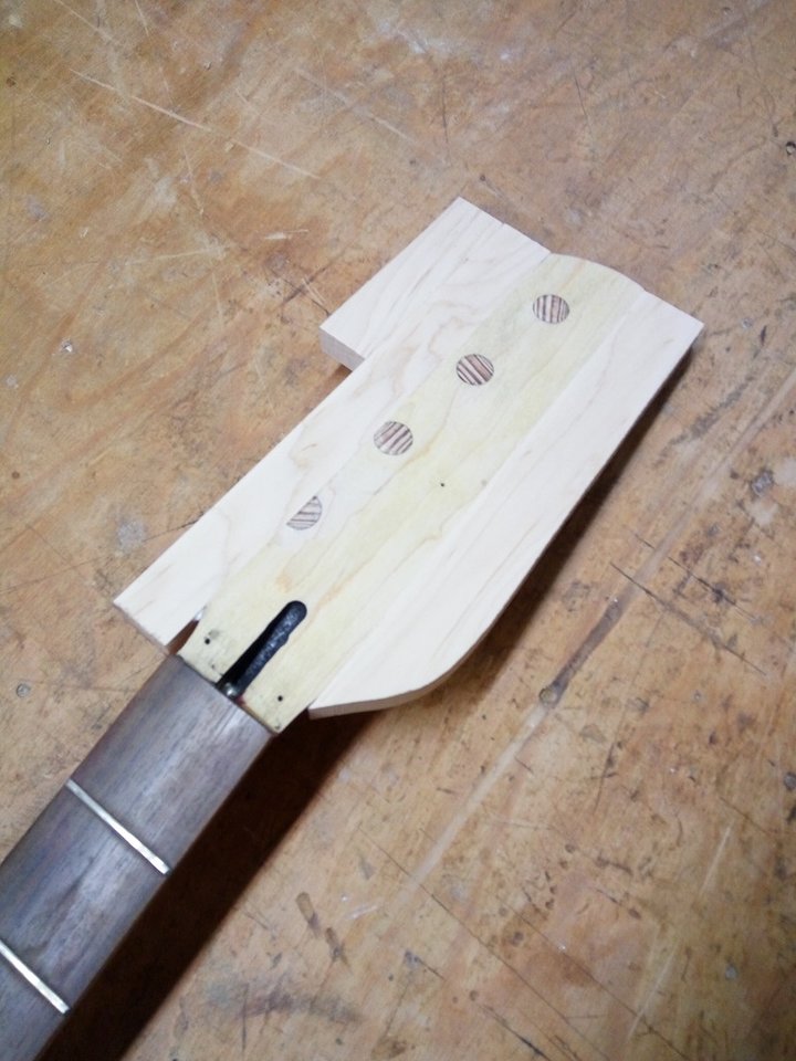 Headstock4.jpg