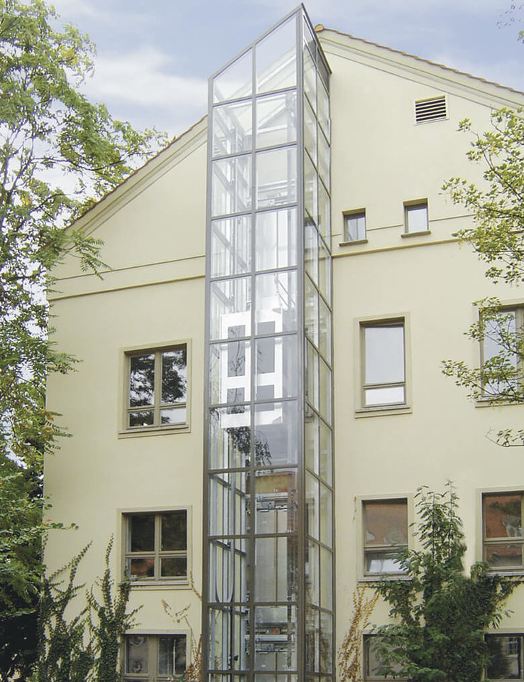 hell_san_hdn-aufzug_01.jpg