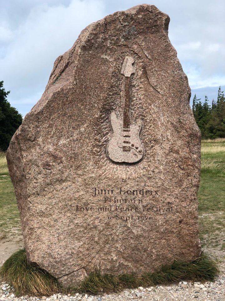 hendrix2.jpg