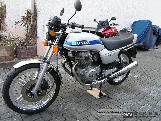 honda__cb_250_n_1979_1_lgw.webp