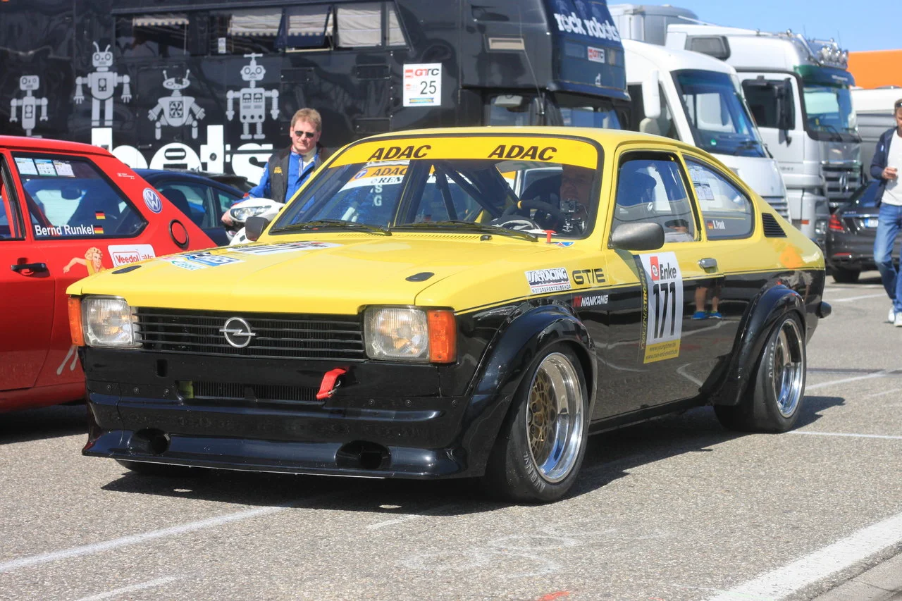 HRing_14042018 888.webp