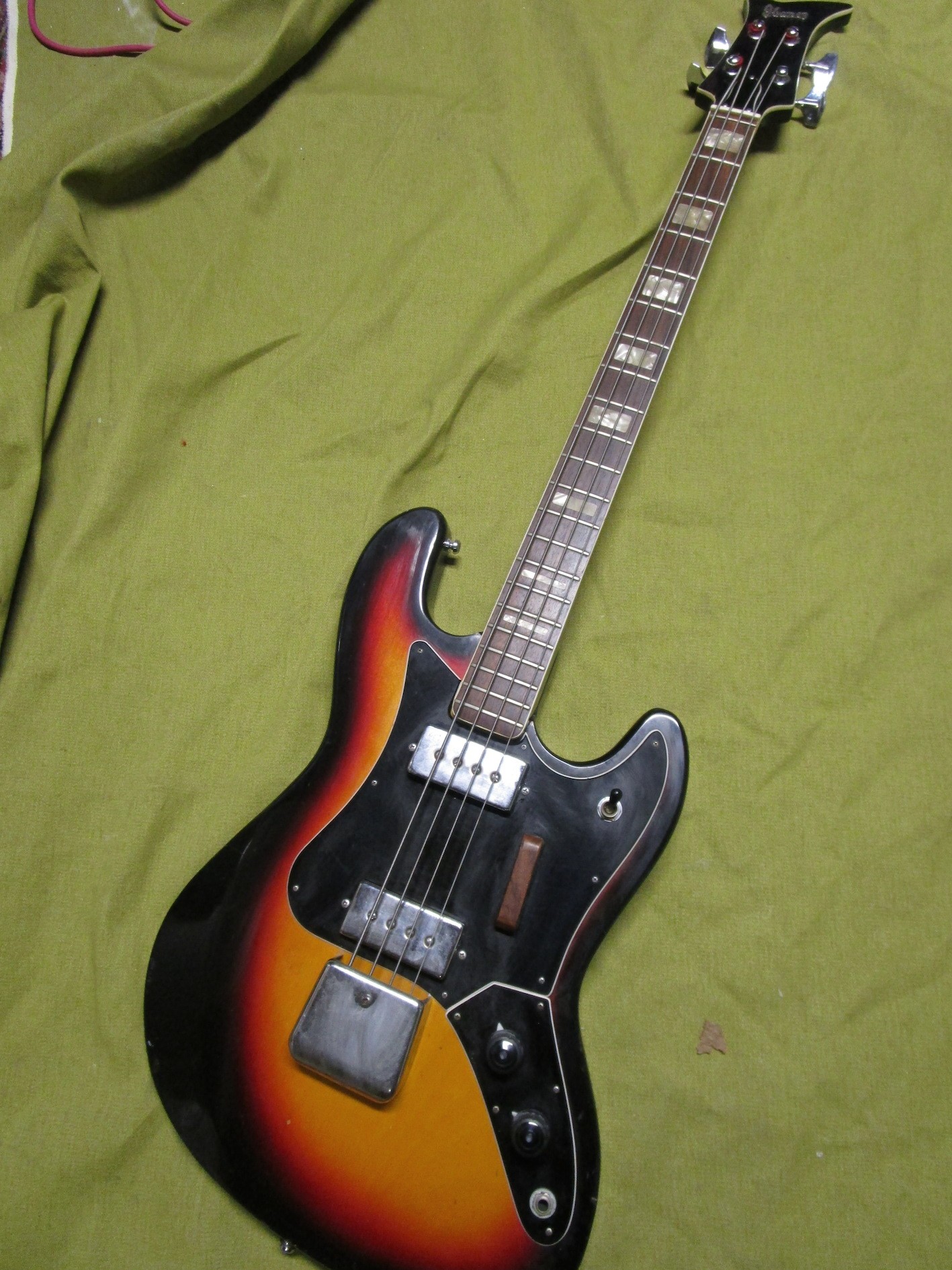 ibanez.JPG