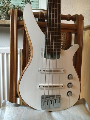 ibass1.jpg