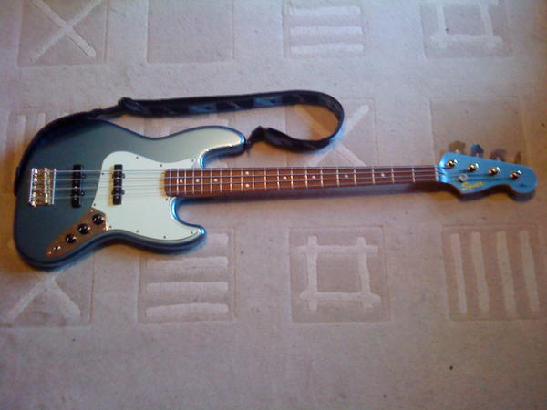 Jazz Bass.jpg