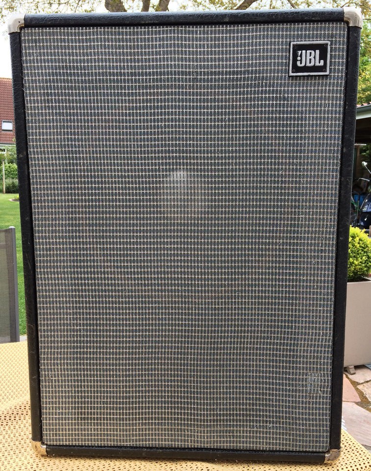 JBL SB130_11.jpg