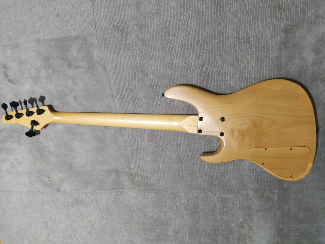 JCR jazzbass 5-24 (13).webp