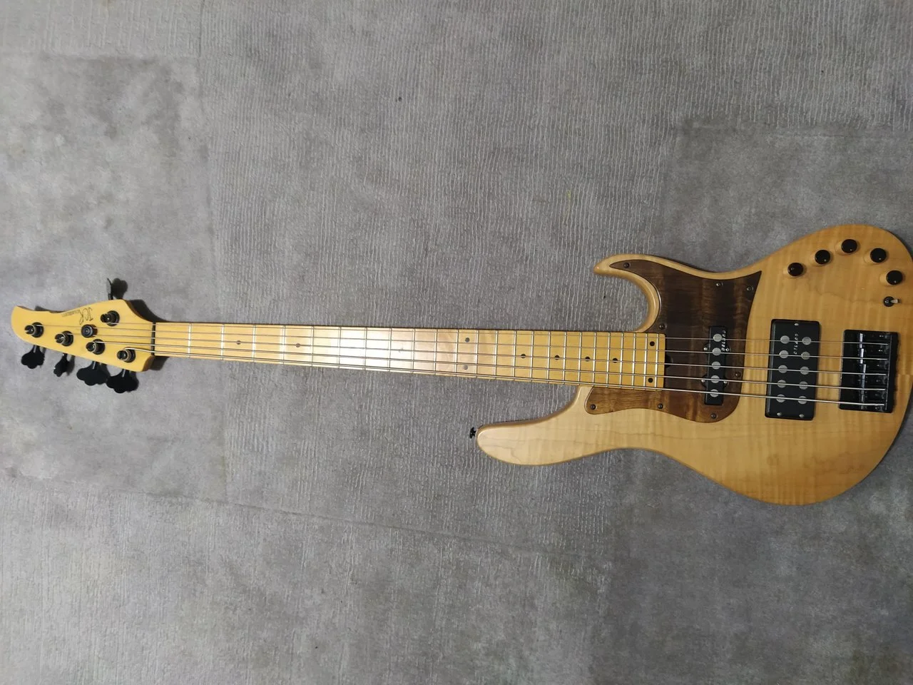 JCR jazzbass 5-24 (26).webp