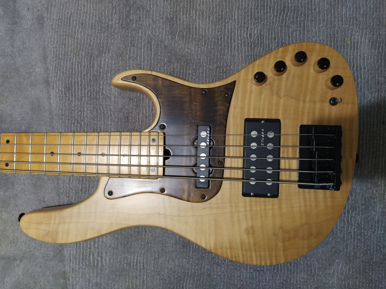 JCR jazzbass 5-24 (27).jpg