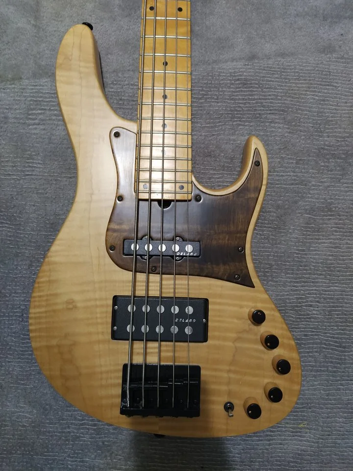 JCR jazzbass 5-24 (27).webp