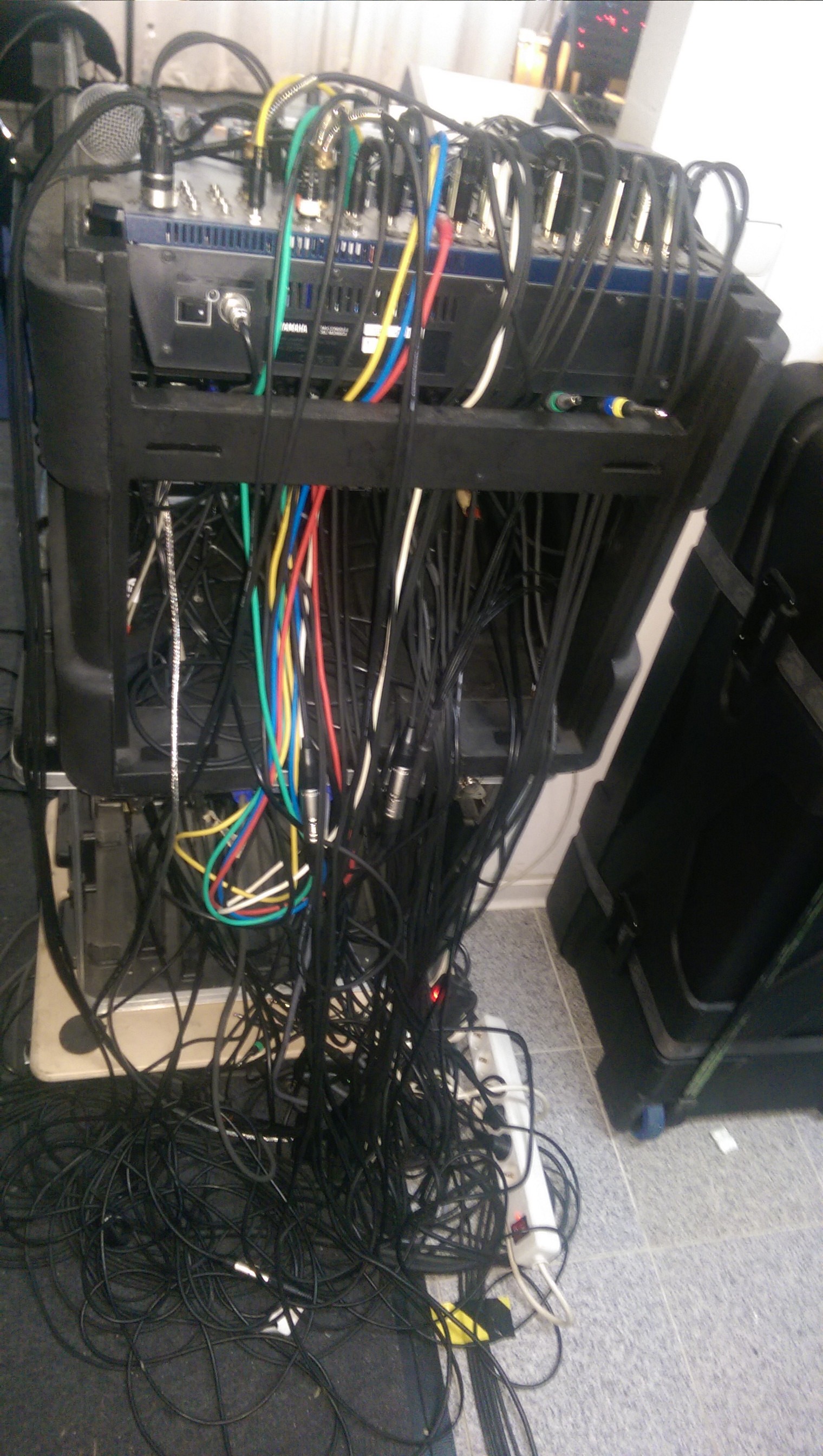 kabelsalat 1.jpg