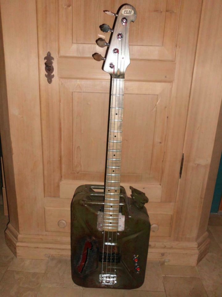 Kanister_Bass.jpg