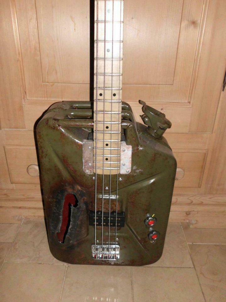 Kanister_Bass2.jpg