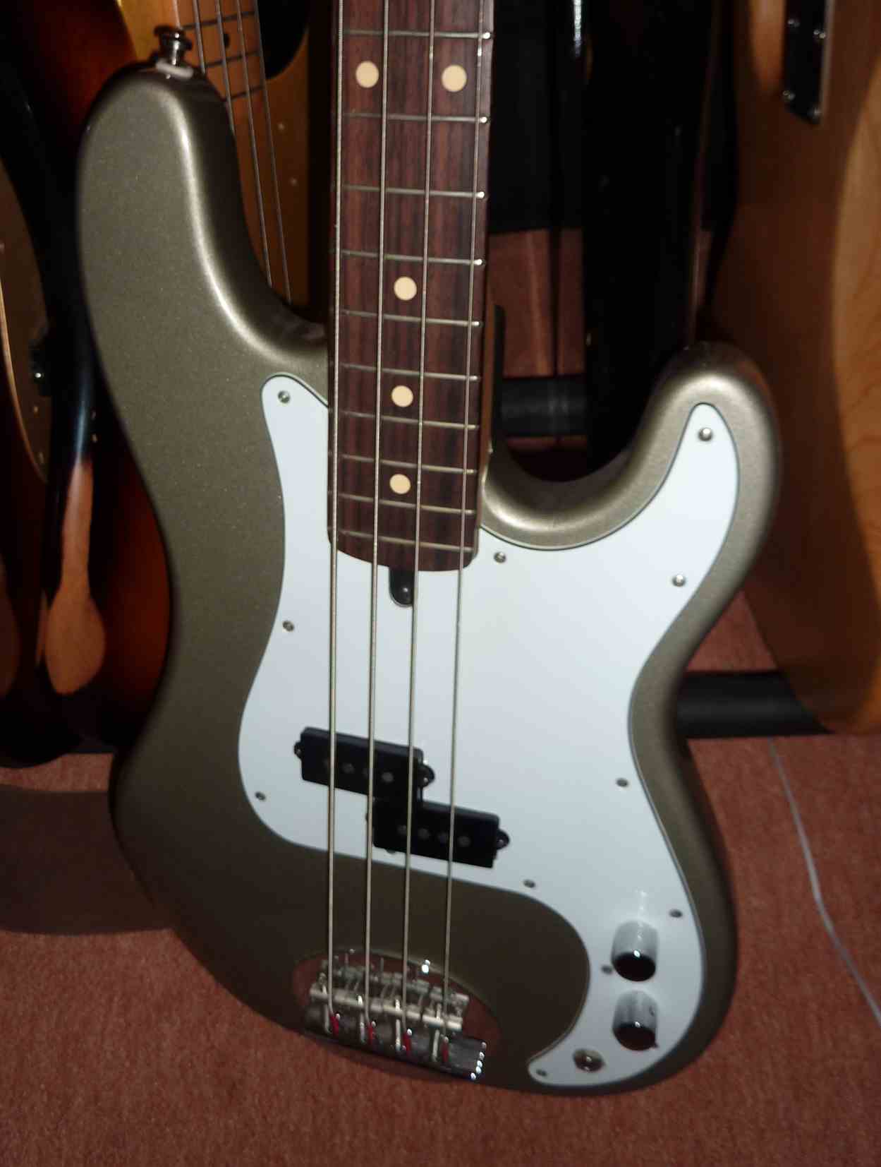 lakland3.jpg