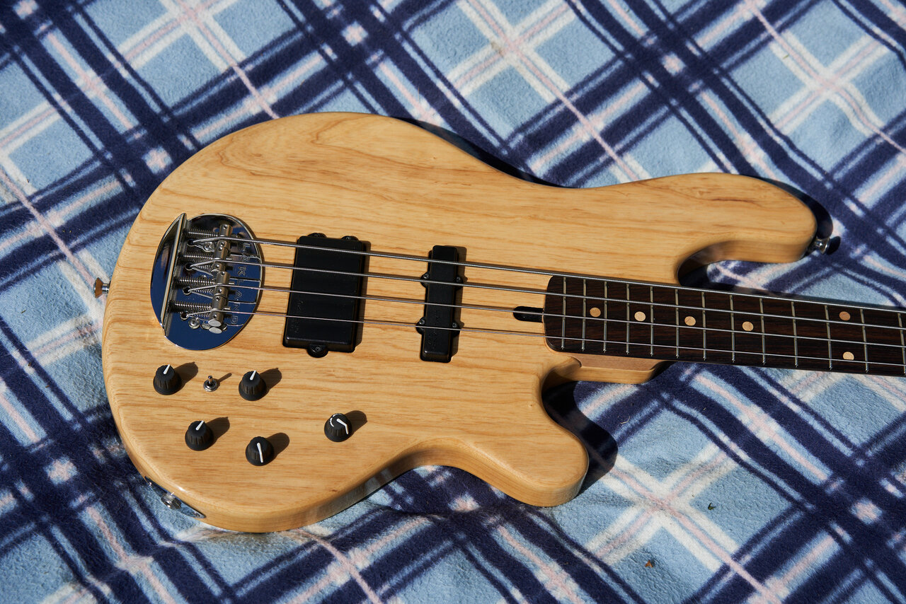 Lakland4414-7.jpg