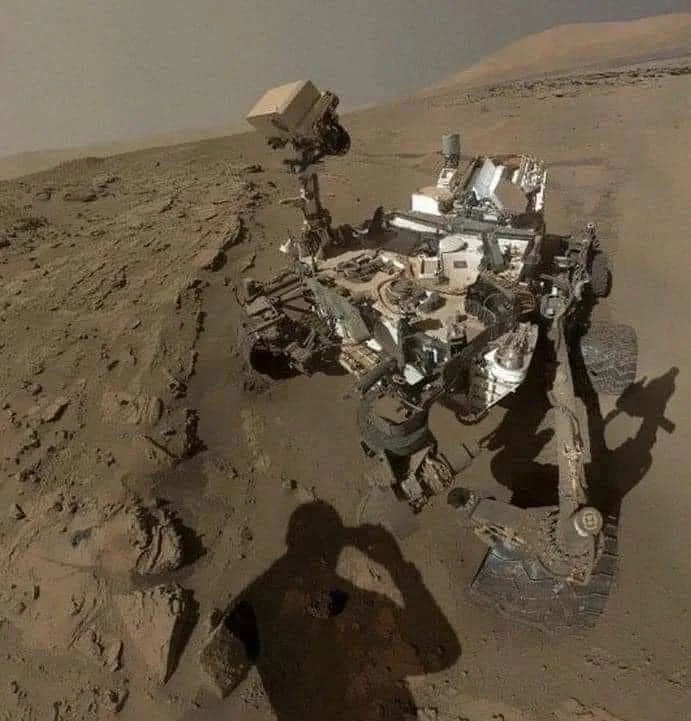 Latest-images-of-Rover-Its-been-over-10-years-and-he-is-still-doing-his-job.jpg