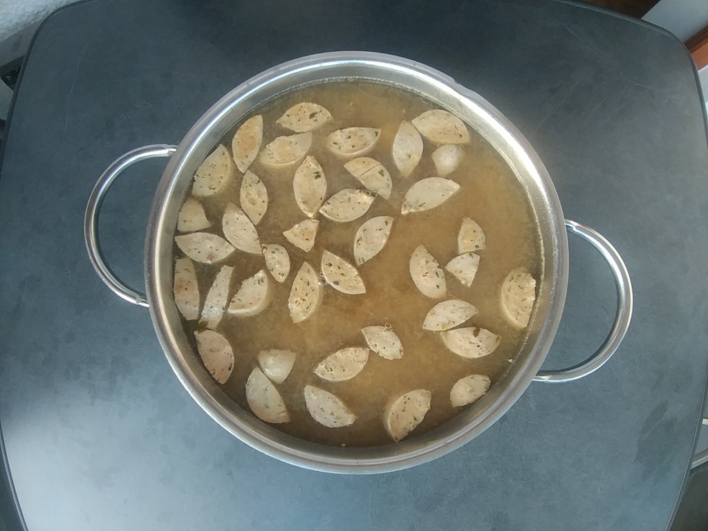Leberspätzlesuppe.jpg
