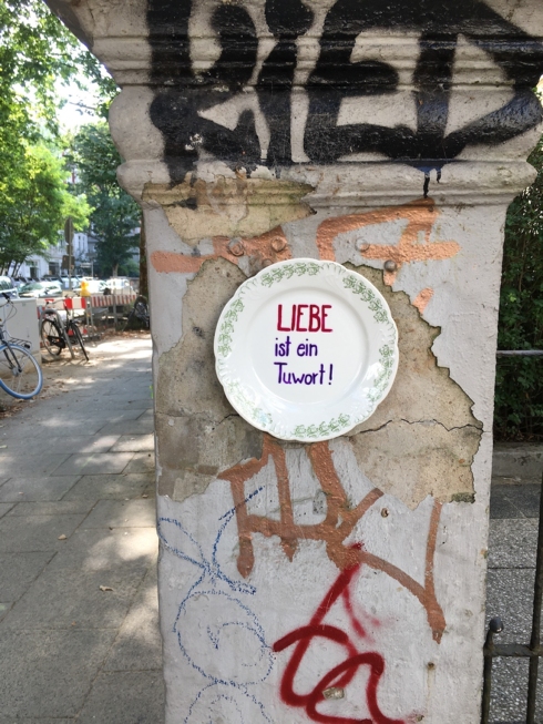 LiebeistEinTuwort_MargritZoller.jpg