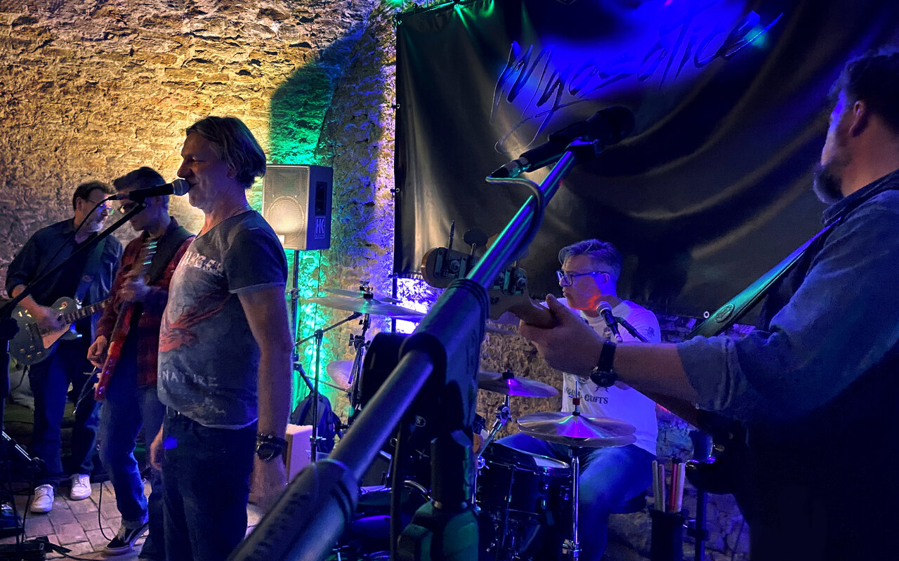 LIVE ZAK 3.jpg