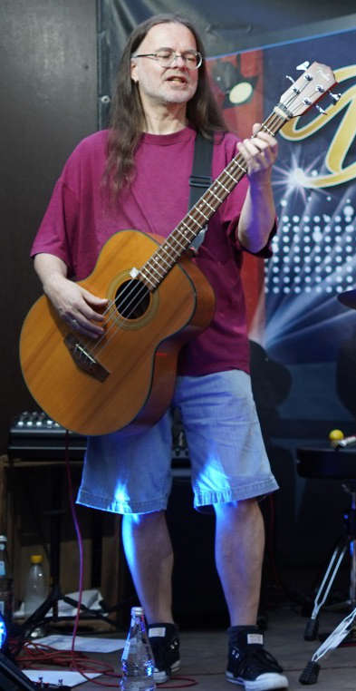 loukash-fender-bg32.jpg