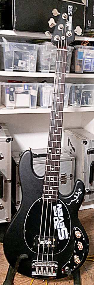 m loveley bass Nr1.jpg