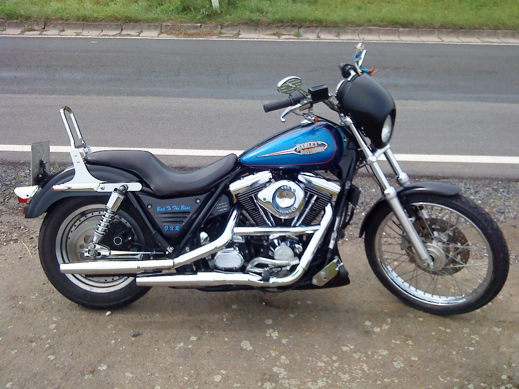 MeineHarley.JPG
