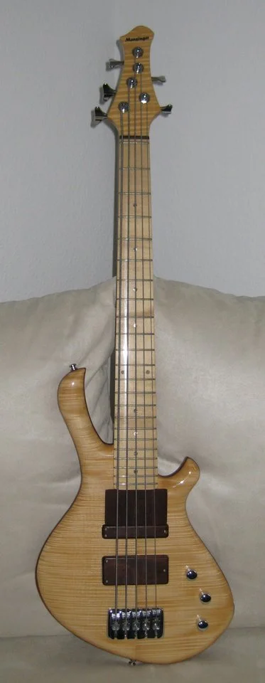 Mensinger Cazpar 5 shortscale mit Ramp.webp