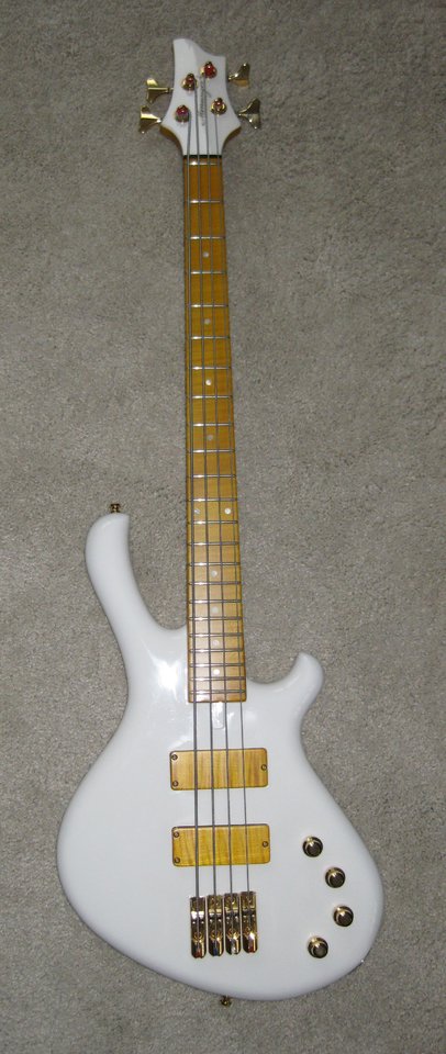 Mensinger Cazpar Customshop.JPG