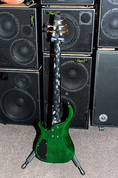 Modulus Quantum 5FL Trans Green Back Full.webp