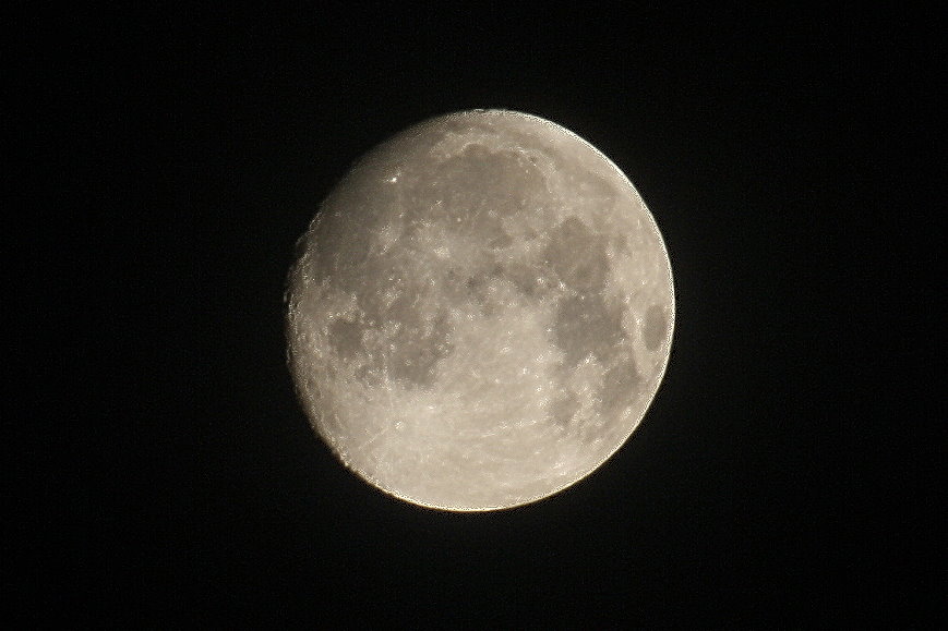 moon.jpg