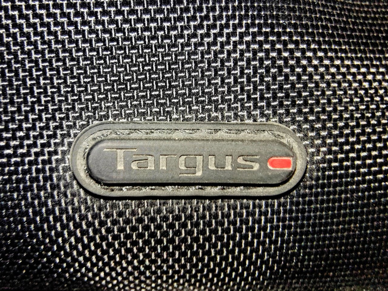 MSI GP73 Leopard 8RD (13).jpg