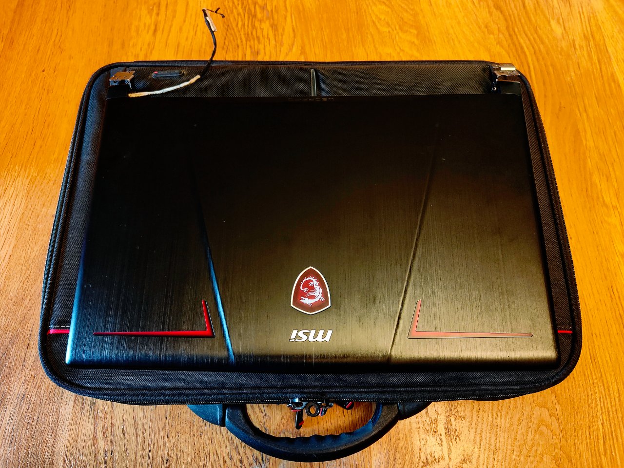 MSI GP73 Leopard 8RD (17).jpg