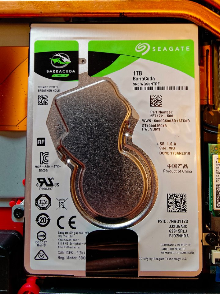 MSI GP73 Leopard 8RD (19).jpg